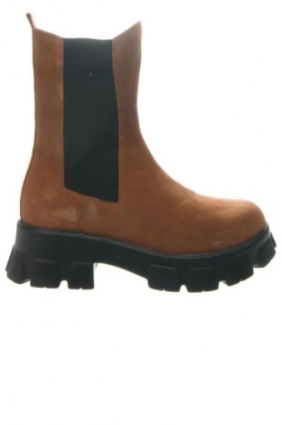 Дамски боти Unbranded, Размер 38, Цвят Оранжев, Цена 102,99 лв.