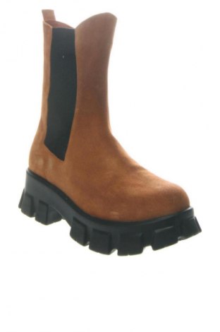 Дамски боти Unbranded, Размер 38, Цвят Оранжев, Цена 102,99 лв.