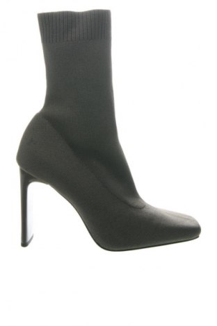 Damen Stiefeletten Zara, Größe 38, Farbe Grün, Preis € 32,07