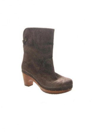 Dámské boty  UGG Australia, Velikost 38, Barva Hnědá, Cena  4 152,00 Kč