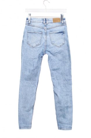 Дамски дънки Amisu, Размер XS, Цвят Син, Цена 14,99 лв.