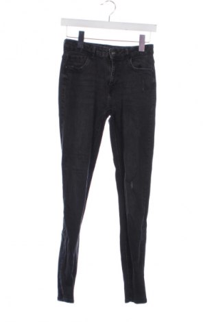 Damskie jeansy Bershka, Rozmiar S, Kolor Czarny, Cena 66,67 zł