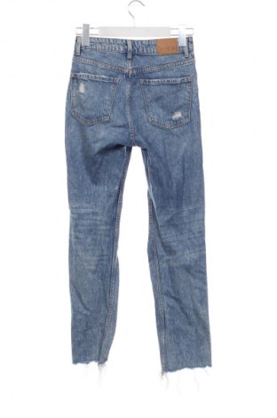 Női farmernadrág Bershka, Méret XS, Szín Kék, Ár 5 776 Ft