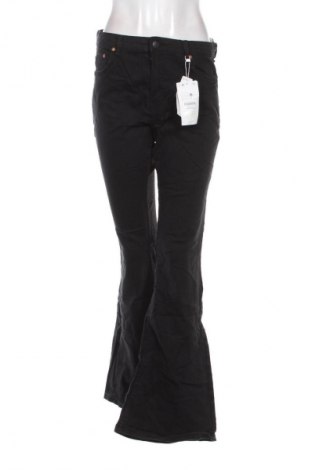 Blugi de femei Bershka, Mărime L, Culoare Negru, Preț 94,99 Lei