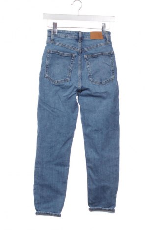 Dámske džínsy  Bershka, Veľkosť XS, Farba Modrá, Cena  14,83 €