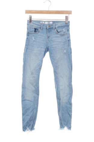 Dámske džínsy  Bershka, Veľkosť XS, Farba Modrá, Cena  14,83 €