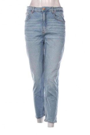 Dámské džíny  Bershka, Velikost M, Barva Modrá, Cena  349,00 Kč