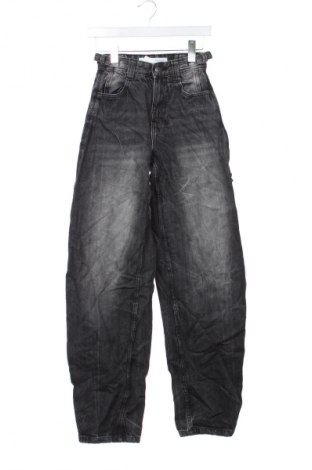 Γυναικείο Τζίν Bershka, Μέγεθος XXS, Χρώμα Μαύρο, Τιμή 11,99 €