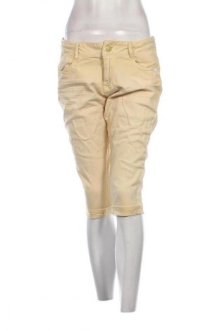 Dámské džíny  Bershka, Velikost M, Barva Žlutá, Cena  255,00 Kč