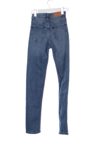 Dámské džíny  Bershka, Velikost XXS, Barva Modrá, Cena  366,00 Kč