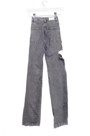 Γυναικείο Τζίν Bershka, Μέγεθος XXS, Χρώμα Γκρί, Τιμή 20,51 €