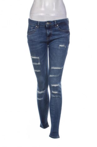 Dámske džínsy  Bershka, Veľkosť M, Farba Modrá, Cena  14,77 €