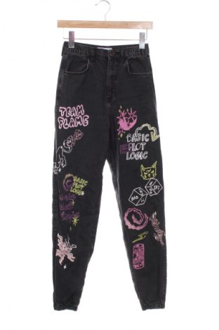 Dámske džínsy  Bershka, Veľkosť XXS, Farba Viacfarebná, Cena  14,83 €
