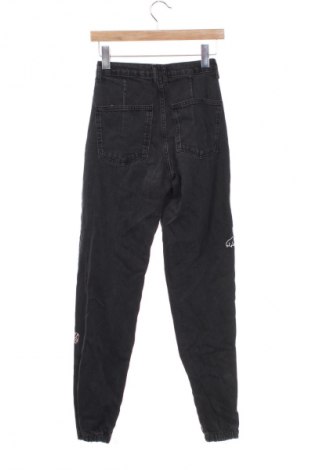 Dámske džínsy  Bershka, Veľkosť XXS, Farba Viacfarebná, Cena  14,83 €