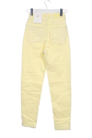 Női farmernadrág Bershka, Méret XXS, Szín Sárga, Ár 6 989 Ft