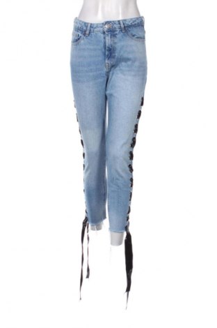 Dámské džíny  Bershka, Velikost S, Barva Modrá, Cena  367,00 Kč