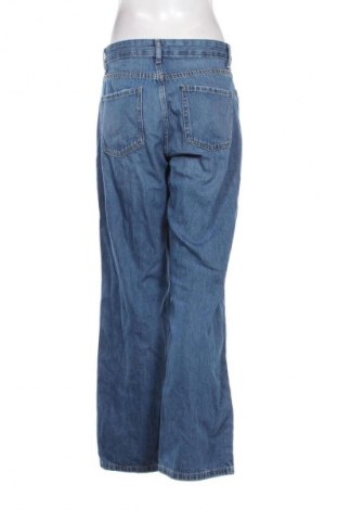 Blugi de femei Bershka, Mărime M, Culoare Albastru, Preț 76,30 Lei