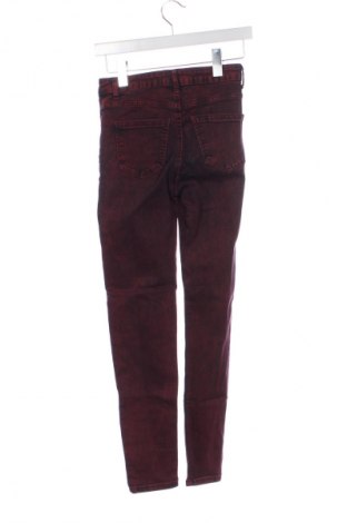 Damskie jeansy Cropp, Rozmiar XXS, Kolor Kolorowy, Cena 94,34 zł