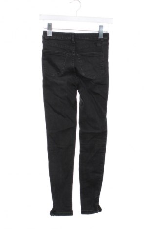 Női farmernadrág Cropp, Méret XS, Szín Fekete, Ár 5 219 Ft