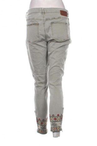 Blugi de femei Desigual, Mărime L, Culoare Bej, Preț 197,37 Lei