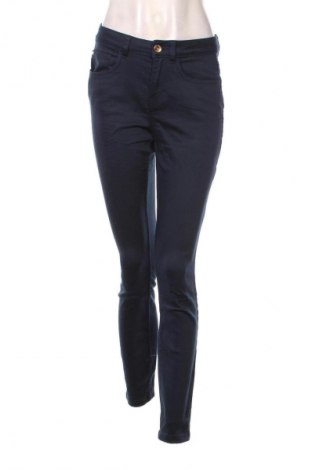 Damen Jeans Essentiel, Größe M, Farbe Blau, Preis 32,99 €