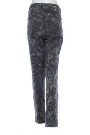 Damskie jeansy Forever 21, Rozmiar XXL, Kolor Kolorowy, Cena 78,16 zł