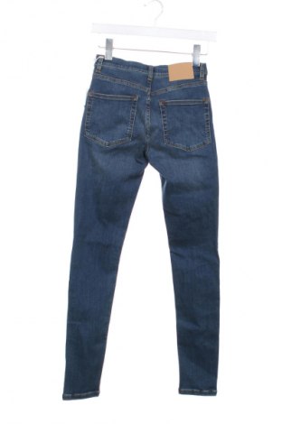 Дамски дънки French Connection, Размер XS, Цвят Син, Цена 174,99 лв.