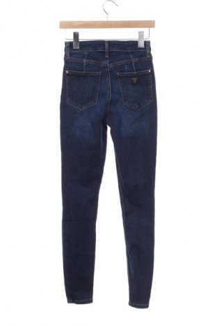 Dámske džínsy  Guess, Veľkosť XS, Farba Modrá, Cena  38,29 €