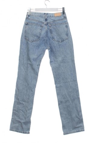 Дамски дънки Mango, Размер S, Цвят Син, Цена 33,97 лв.