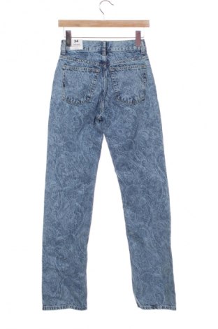 Damskie jeansy Mango, Rozmiar XS, Kolor Niebieski, Cena 177,01 zł