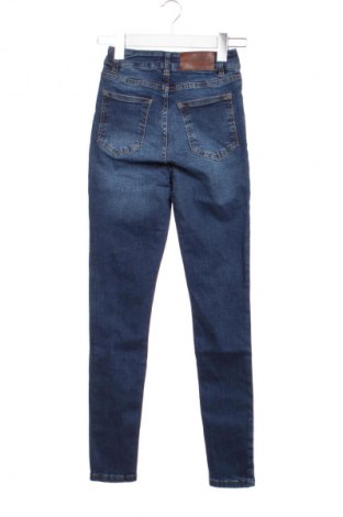 Дамски дънки Mauvette, Размер XXS, Цвят Син, Цена 93,99 лв.