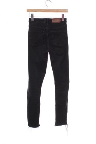 Damen Jeans NA-KD, Größe XS, Farbe Schwarz, Preis 21,00 €