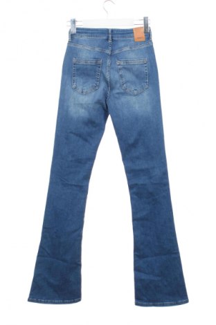 Damskie jeansy ONLY, Rozmiar XS, Kolor Niebieski, Cena 32,99 zł