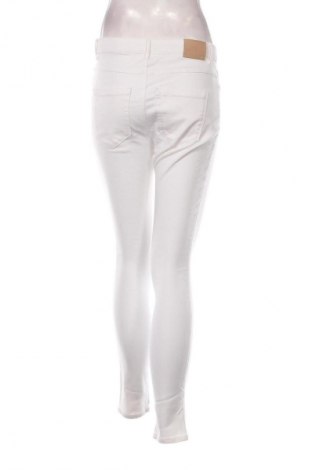 Damen Jeans ONLY, Größe M, Farbe Weiß, Preis € 12,99
