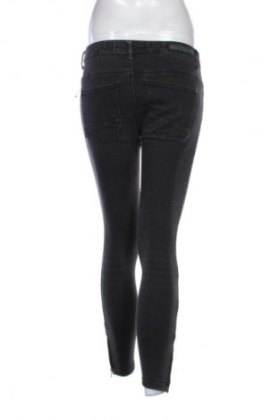 Дамски дънки ONLY, Размер M, Цвят Черен, Цена 33,24 лв.