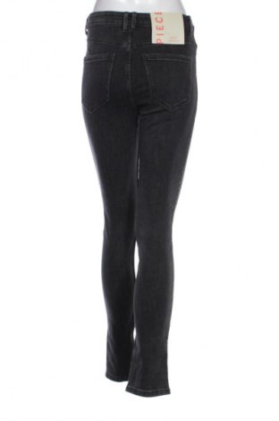 Dámské džíny  Pieces, Velikost S, Barva Šedá, Cena  459,00 Kč
