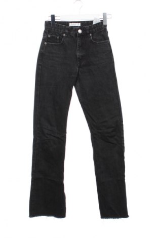 Damskie jeansy Pull&Bear, Rozmiar XXS, Kolor Czarny, Cena 45,99 zł