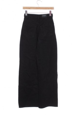 Női farmernadrág Pull&Bear, Méret XS, Szín Fekete, Ár 5 800 Ft