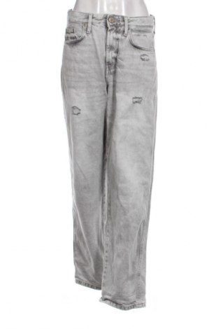 Дамски дънки Pull&Bear, Размер M, Цвят Сив, Цена 29,00 лв.