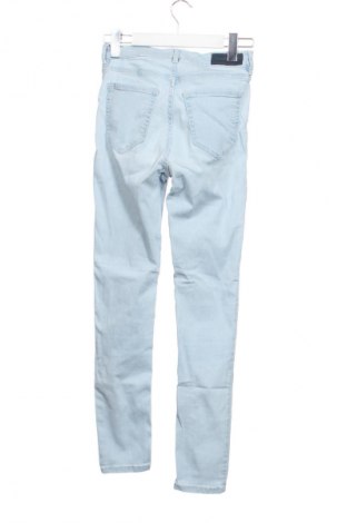Γυναικείο Τζίν Pull&Bear, Μέγεθος XS, Χρώμα Μπλέ, Τιμή 15,00 €