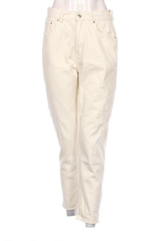 Blugi de femei Pull&Bear, Mărime M, Culoare Ecru, Preț 76,32 Lei