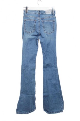 Γυναικείο Τζίν Pull&Bear, Μέγεθος XS, Χρώμα Μπλέ, Τιμή 15,00 €