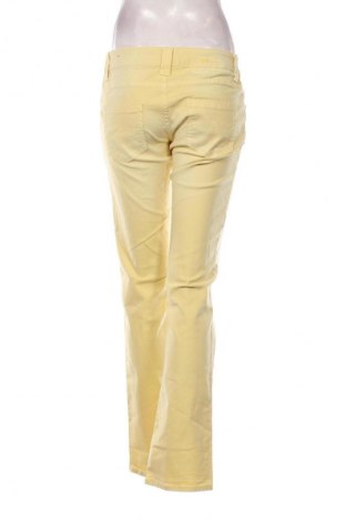 Damskie jeansy S.Oliver, Rozmiar L, Kolor Żółty, Cena 80,99 zł