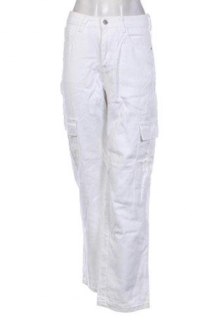 Дамски дънки SHEIN, Размер S, Цвят Бял, Цена 29,00 лв.