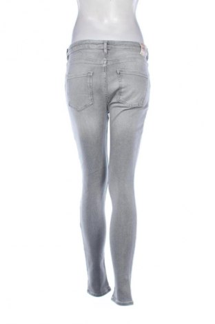 Blugi de femei Scotch & Soda, Mărime M, Culoare Gri, Preț 236,66 Lei
