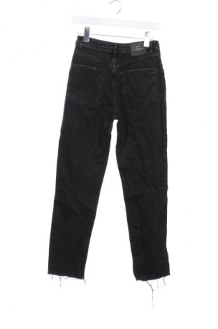 Damen Jeans Stradivarius, Größe XS, Farbe Schwarz, Preis € 13,99
