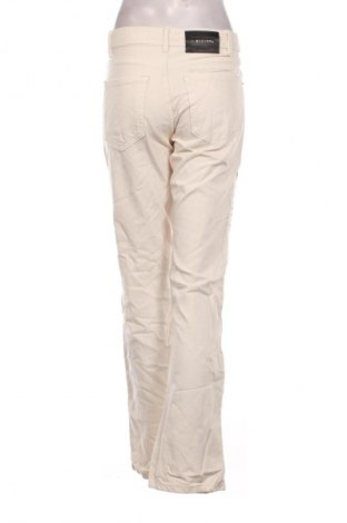 Γυναικείο Τζίν Stradivarius, Μέγεθος S, Χρώμα Εκρού, Τιμή 13,99 €