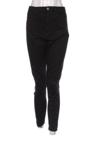 Damen Jeans Stradivarius, Größe XL, Farbe Schwarz, Preis 14,77 €