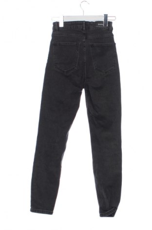 Blugi de femei Stradivarius, Mărime XS, Culoare Gri, Preț 76,32 Lei