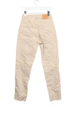 Blugi de femei Stradivarius, Mărime XS, Culoare Bej, Preț 66,99 Lei